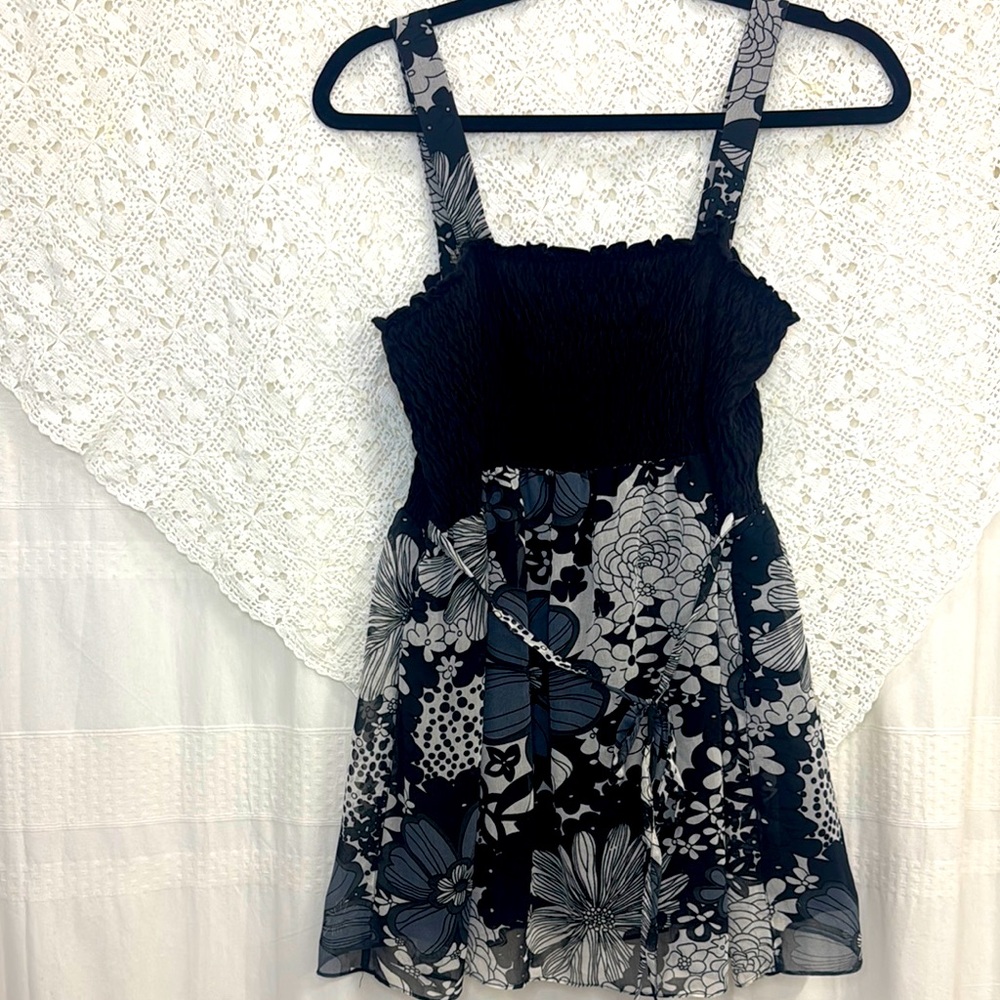Motherhood Maternity Black and White  Floral Smocked Summer Top